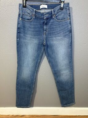 Level 99 Women's Blue Denim Jeans size 28 (SKU 180)